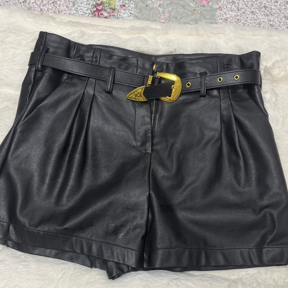 VENUS Black High-Waist Faux Leather Shorts with Gold Buckle Belt